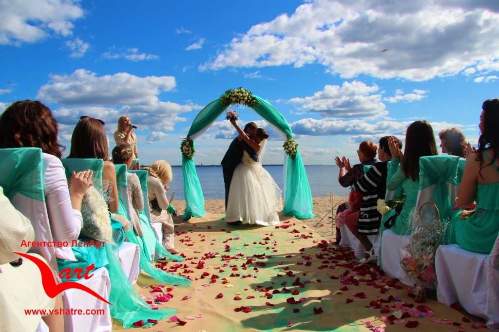 Выездная регистрация брака на берегу Финского залива